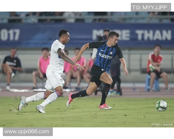 西雅音速与纽约城的激烈对决揭示了足球战术与团队协作的完美结合