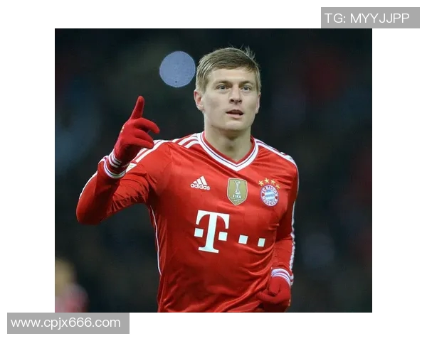 克罗斯在足球世界的传奇之路与未来发展展望