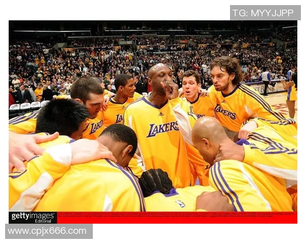 绿军与湖人再度交锋NBA经典对决引发球迷热议与期待