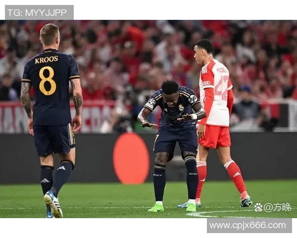 克罗斯在足球场上的传奇之路与他对球队的深远影响分析