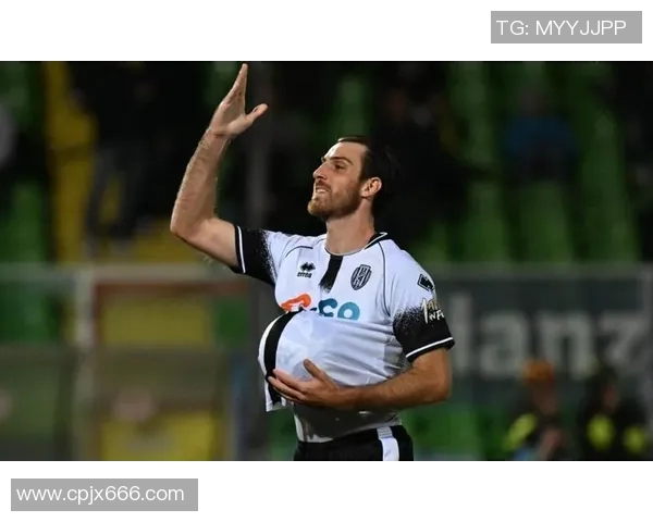 曼联与桑普精彩对决比赛录像回顾及精彩瞬间分析 曼联与桑普精彩对决比赛录像回顾及精彩瞬间分析