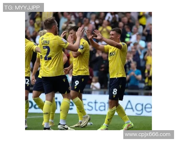 卢顿主场迎战诺维奇城期待精彩对决双方争夺英冠积分榜上佳位置